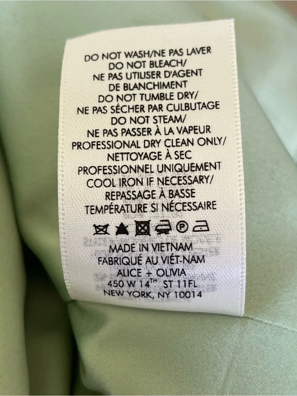 Alice + Olivia Denny Boyfriend Blazer in Seafoam Green, Size 6, Sleeves Hemmed